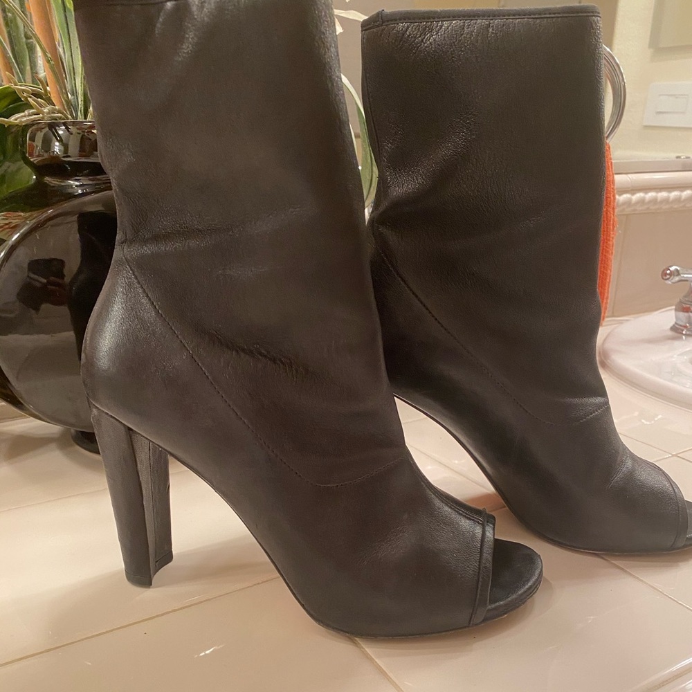 Stuart Weitzman ankle boots